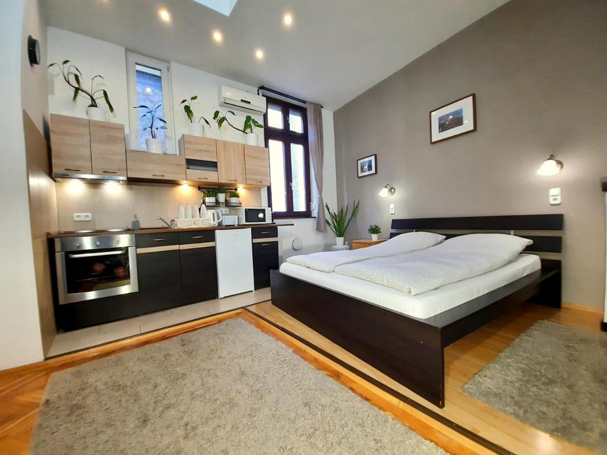 Central Gold Apartment Budapest Exterior foto